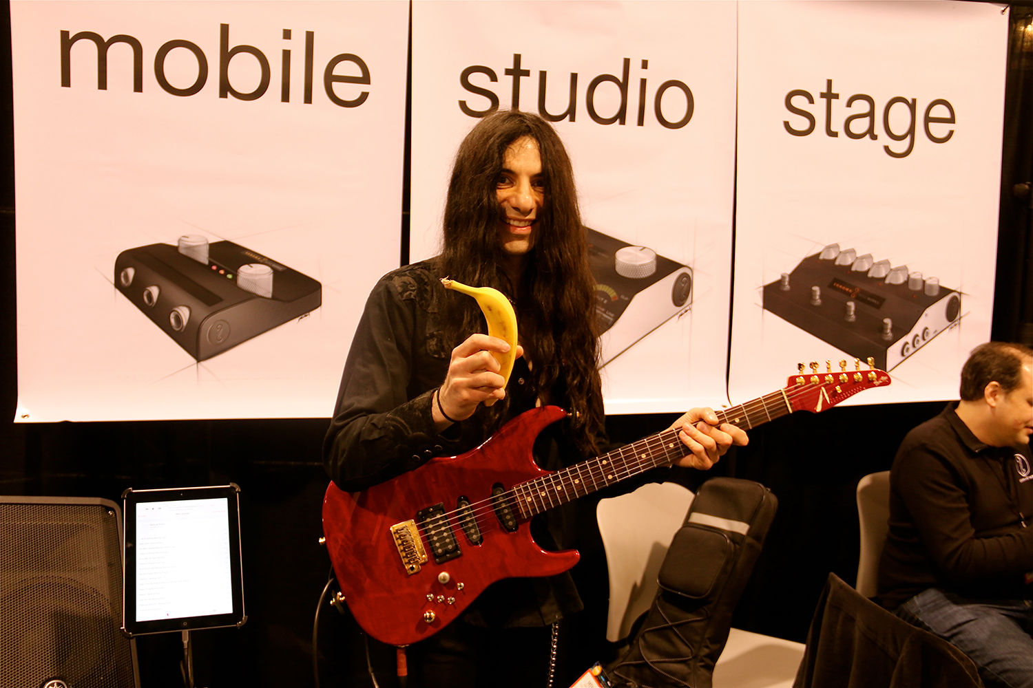 Mike Campese NAMM 2016, photo by Terry Bert. Banana.