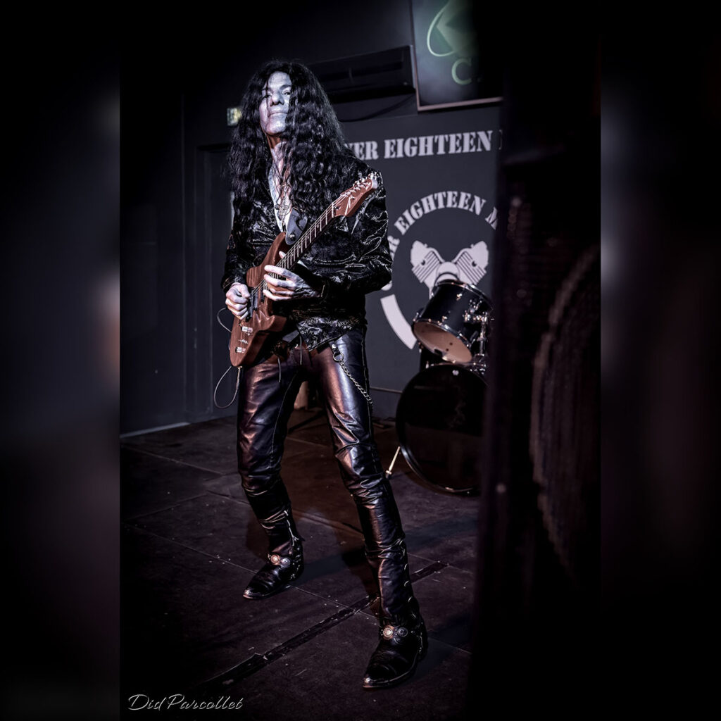 Mike Campese performing guitar live in Lyon, France